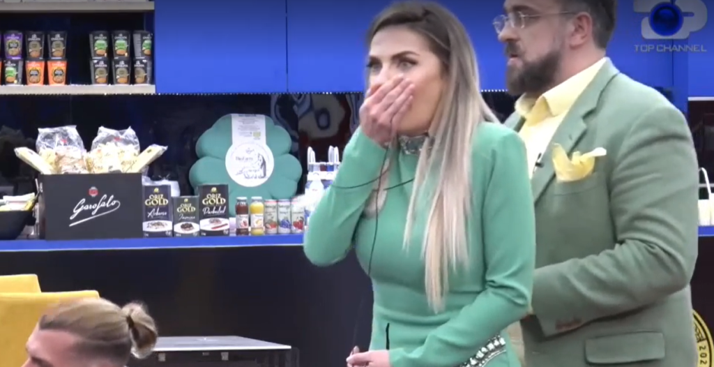 Beatrix takohet me kunatin e saj Romeon, ky është reagimi