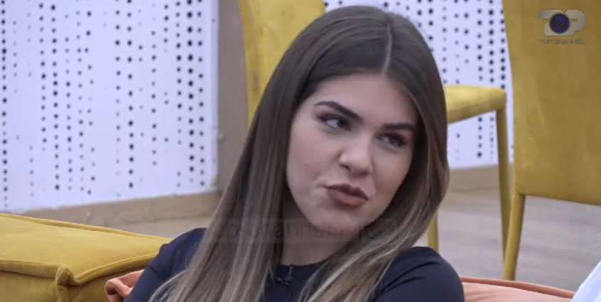 Sarah tregon se i shkroi një letër DJ PM: Do të më mungojnë puthjet e tua me pështymë…