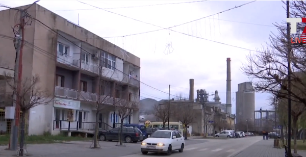 Qytetarët e Hanit të Elezit thonë se reduktimet e rrymës atje zgjasin me ditë