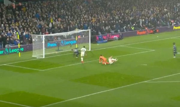 Arsenali e dyfishon epërsinë, Xhaka me asist të bukur