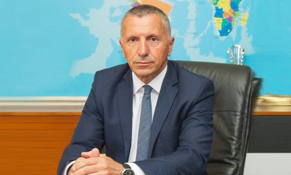 Kamberi: Veselinoviqi dhe Radojçiqi janë të pandashëm nga pushteti i sotëm në Serbi, të zgjerohen sanksionimet