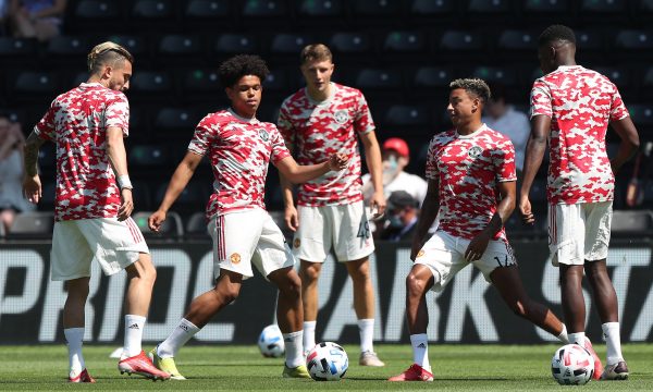 Man Utd anulon stërvitjen, shkak rastet me koronavirus