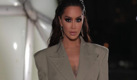 Dafina Zeqiri uron festat e fundvitit përmes disa imazheve joshëse në Instagram