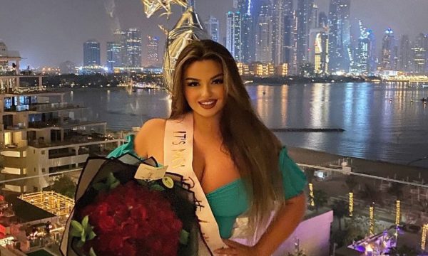 Personazhi i famshëm shqiptar ia shprehu dashurinë, Enca publikon fotot