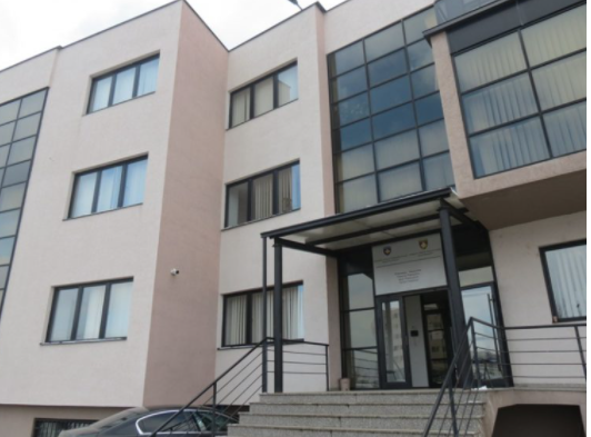 Gjilan, ndalohen dy persona për keqpërdorim të pozitës zyrtare dhe falsifikim të dokumenteve