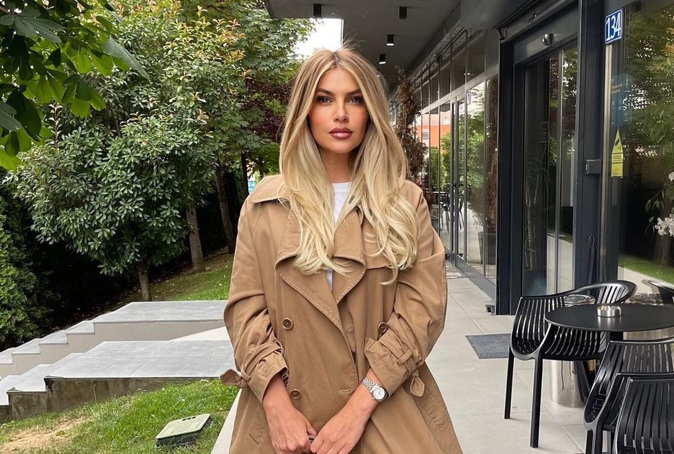 Diva shqiptare Leonora Jakupi të premten publikon mini albumin e saj