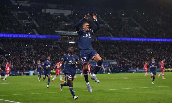 Mbappe bëhet lojtari më i ri që i shënon 100 gola për një klub të vetëm në elitë