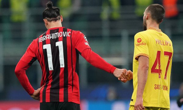 West Ham synon transferin e mbrojtësit të Liverpoolit