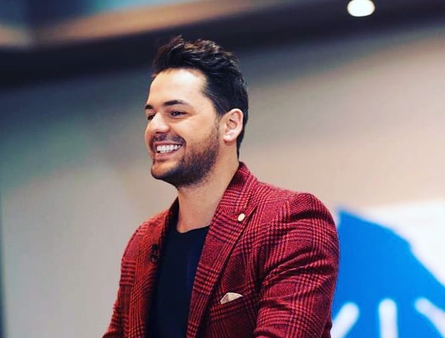 Mahmuti kërkon nga komuna e Tetovës krijimin e një festivali që përkon me ditëlindjen e Shpat Kasapit