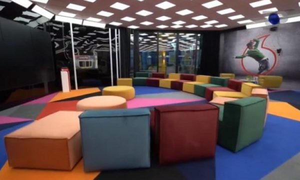 Ish-banori i shtëpisë së famshme ndahet nga e dashura e tij