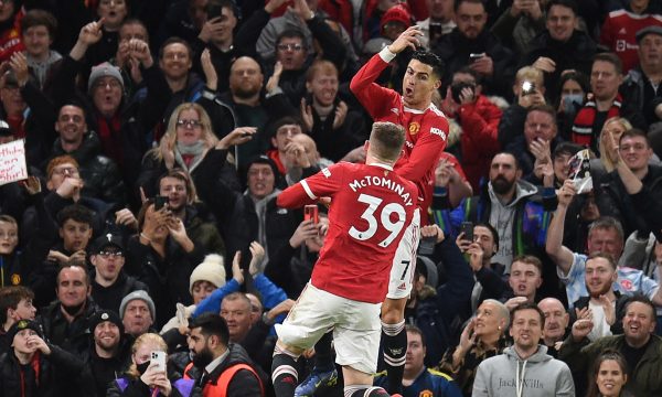United e mbylli vitin me spektakël