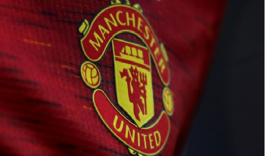 Disa futbollistë të Manchester United infektohen me Covid 19