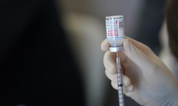 Një person dyshohet se është vaksinuar dhjetë herë brenda një dite kundër COVID-19 në Zelandën e Re