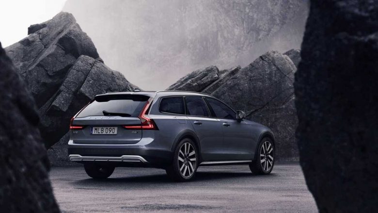 Volvo nuk heq dorë nga limuzinat dhe karavanët e saj