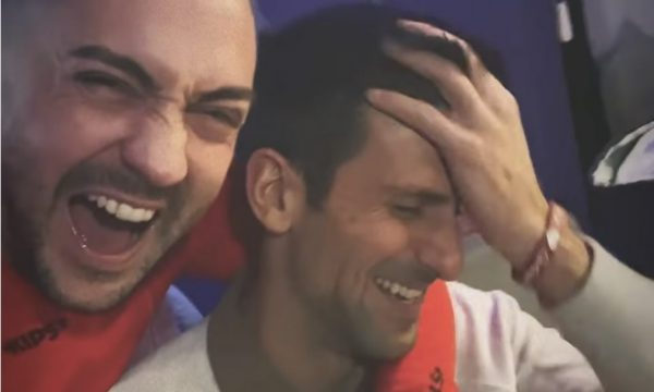 Kush është Federer? Shakaja që e shkriu së qeshuri Djokovicin