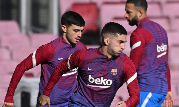 Vazhdon të rritet numri i rasteve me Covid-19 te Barcelona