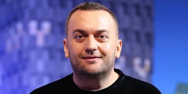 Olti Curri ironizon me Antonelën për këpucët e 800 eurove