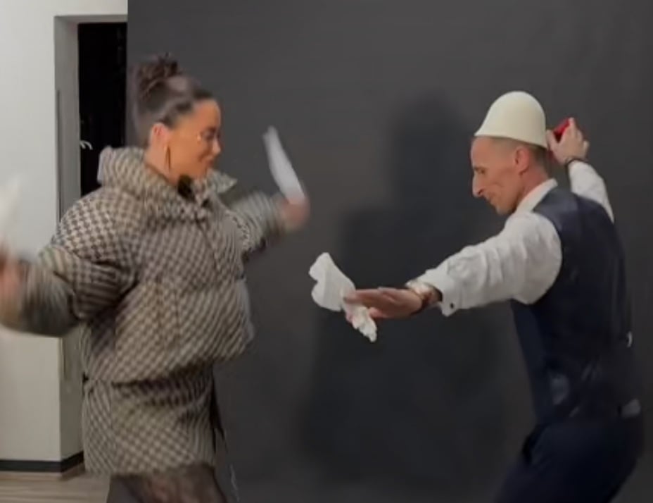 Dafina Zeqiri publikon video duke vallëzuar me profesorin nga Vushtrria