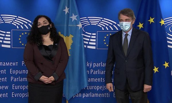Osmani për vdekjen e Sassolit: Mik i vërtetë i kombit dhe popullit tonë