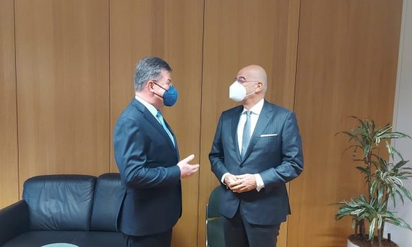 Kryediplomati grek e takon Lajçakun: Mbështesim përpjekjet për të arritur përparim në marrëdhëniet Kosovë – Serbi