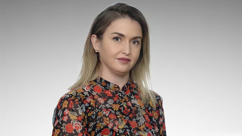 Sekrecionet vagjinale: Simptomat, shkaqet, diagnoza dhe trajtimi
