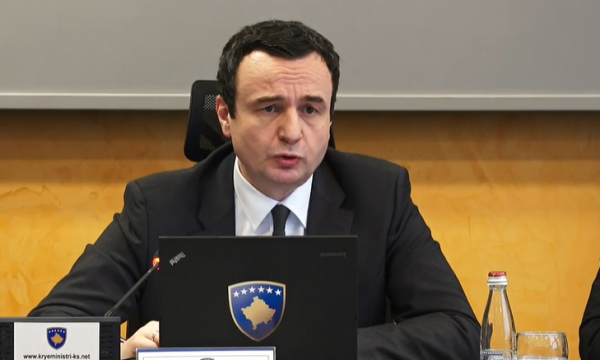 Kurti bën thirrje për t’u vaksinuar me dozën e tretë të vaksinës anticovid