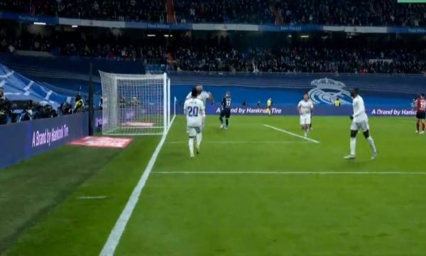 Real Madridi shënon edhe golin e dytë, Vinicius “vallëzon” me mbrojtësit e Valencias