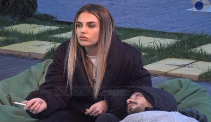 Nuk flisnin me njëri tjetrin? Sqarohet çifti