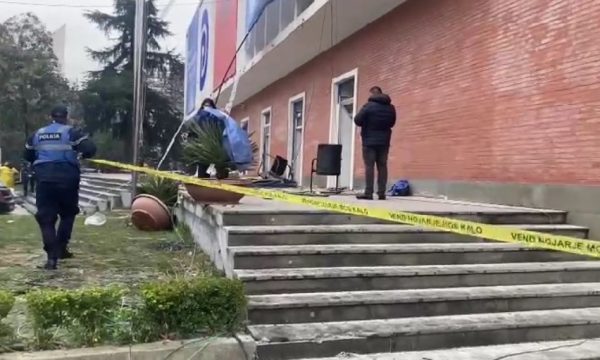Policia shpall skenë krimi selinë e PD-së