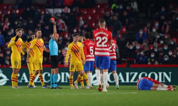 Barcelona e lëshon fitoren nga duart në minutat e fundit