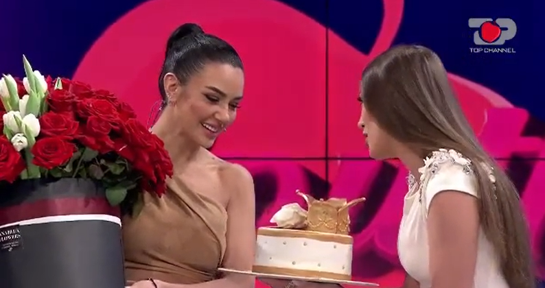 Bora Zemani sërish mesazh Donaldit? Ja çka tha sot në Për’puthen