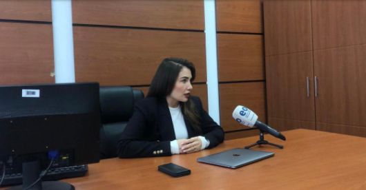 Musliu-Shoshi i përgjigjet ministres Gërvalla: Mos vajto, puno