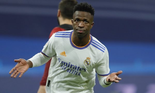 Guardiola i “dashuruar” pas Vinicius