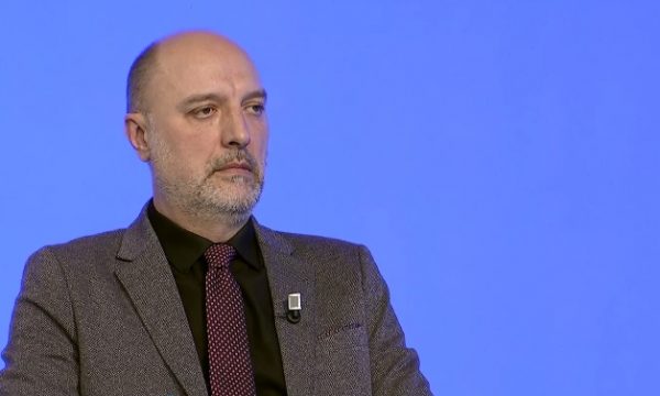 “Fatura më vjen 161% më shtrenjtë”, Visar Ymeri bën llogaritjen se sa i bie të paguhet rryma nga shkurti