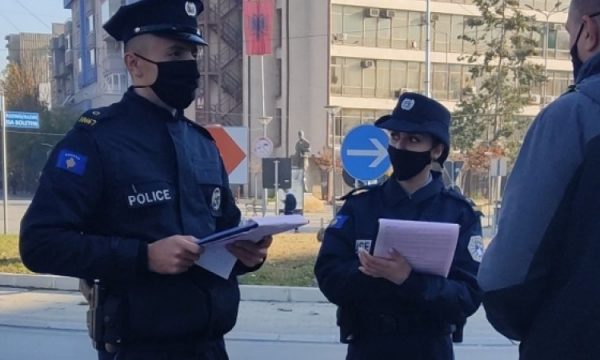 Shqiptohen 478 gjoba për qytetarët që nuk i respektuan masat antiCOVID-19