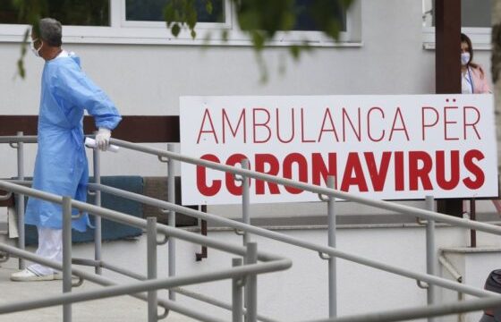 Infektologia Gashi: Stabile gjendja në Klinikën Infektive, mbi 30 pacientë me oksigjeno-terapi