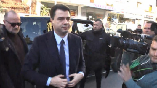 Basha mbërrin në Prokurori
