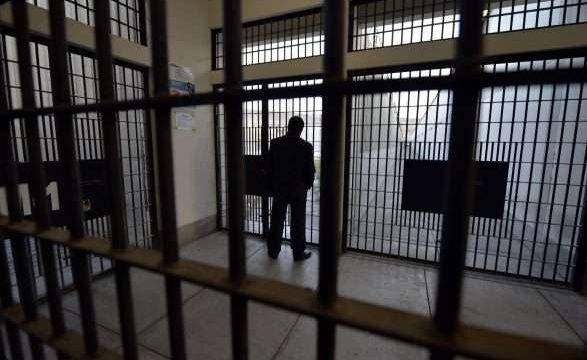 Mbetet në fuqi burgimi 25-vjeçar për burrin që vrau gruan me shufër metalike në Kamenicë