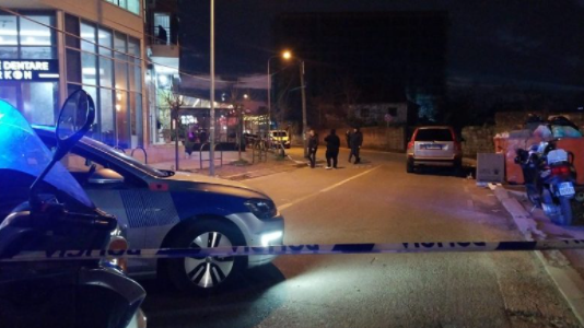 Konfirmohet: Një 35-vjeçar i vdekur në Tiranë dhe dy të rinj të plagosur