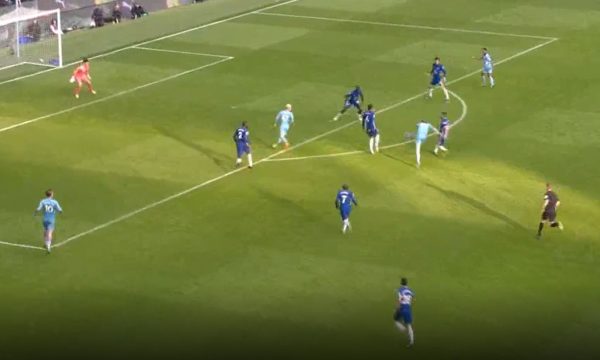 De Bruyne me supergol e kalon Cityn në epërsi