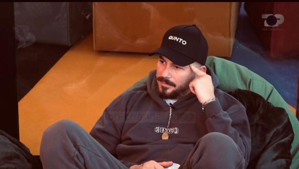 “Nuk jam ai lloj njeriu që ta shikoj femren nga të pasmet”, bëhet virale deklarata e Donaldit