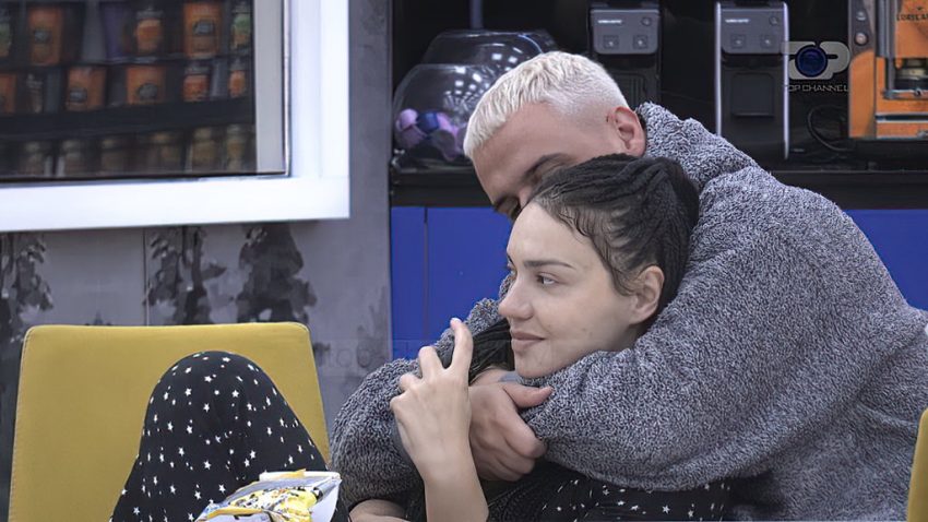 Einxhel po e vuan daljen e Dagz-it: Nuk isha gati të rrija pa atë