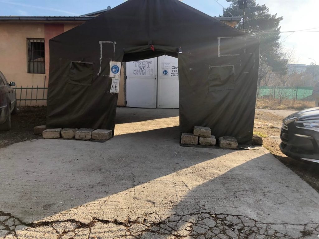 Pak qytetarë ia mësynë IKSHPK-së për testim ndaj Covid-19