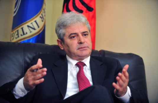 Ahmeti përkujton Ibrahim Rugovën: Udhëhoqi me shtetin e Kosovës drejt miqësisë me shtetet tjera të mëdha