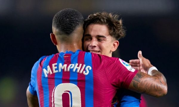 Kthehen Depay e Gavi, Xavi zbulon listën për ndeshjen me Granadën