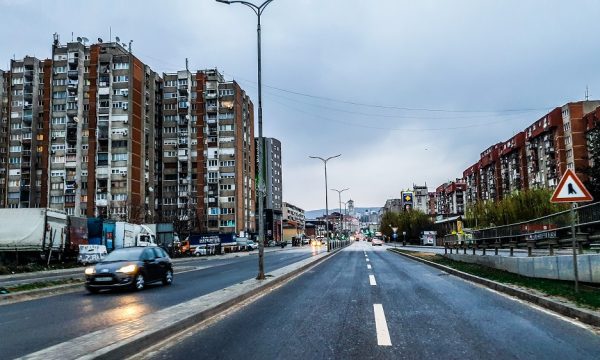 Mbi 9,000 raste aktive me COVID-19 vetëm në Prishtinë