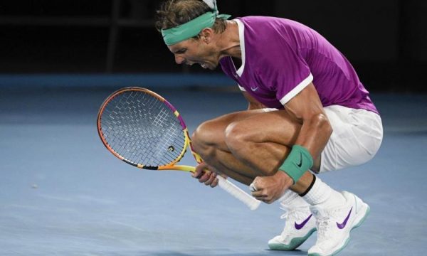 Australian Open: Nadal i pandalshëm, Zverev trondit duke u eliminuar nga Shapovalov