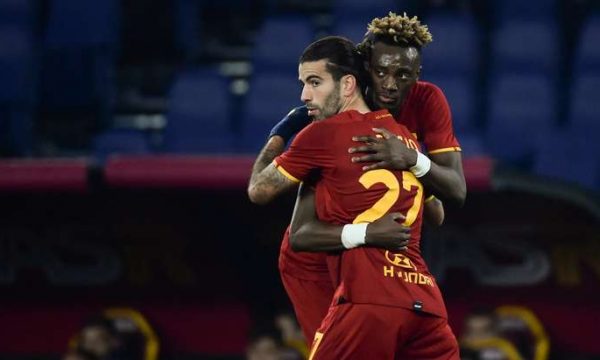 Roma fiton me rezultat të ngushtë kundër Cagliarit
