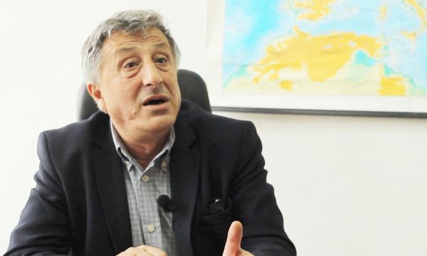 SBASHK-u i reagon zëvendësministrit Pupovci: Nëse s’rriten pagat do të ketë grevë