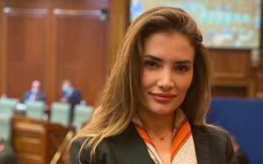 Deputetja Musliu-Shoshi: Mbajtja e referendumit të Serbisë në Kosovë, shkelje e sovranitetit!